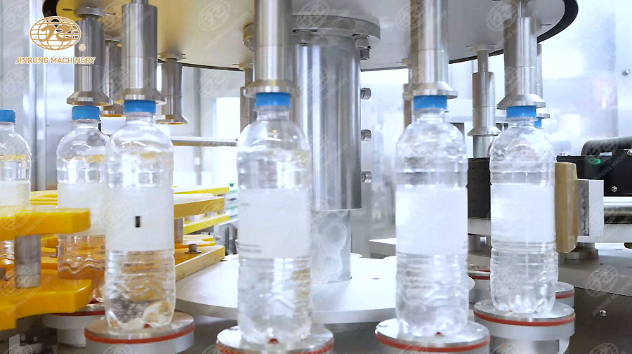 OPP熱熔膠貼標設(shè)備-7 OPP熱熔膠貼標設(shè)備-7